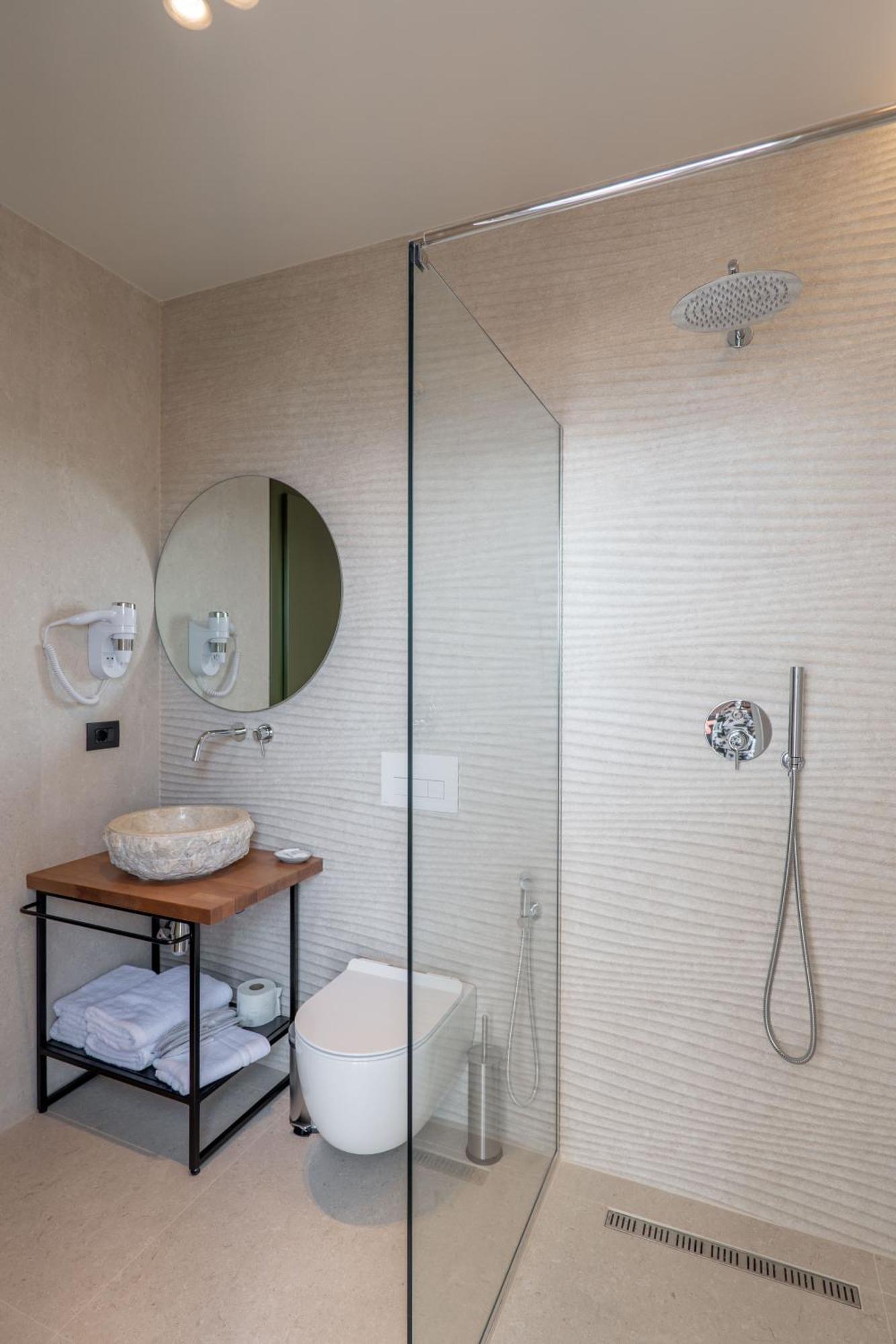 Kamara Rooms Sarandë Pokoj fotografie